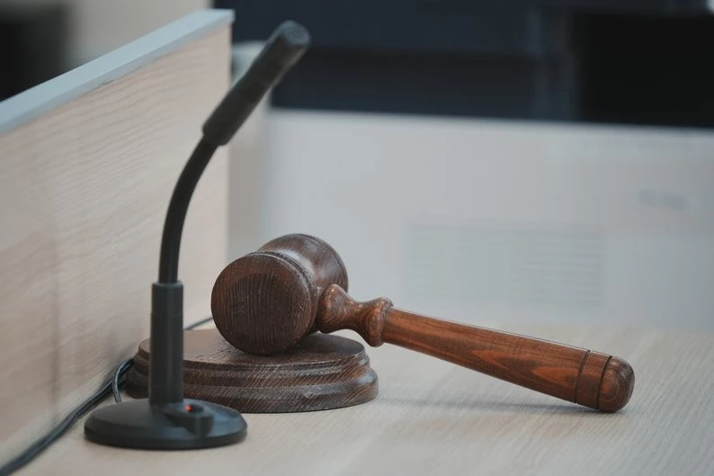 У Харкові коменданта гуртожитку оштрафували за напад на 75-річну мешканку