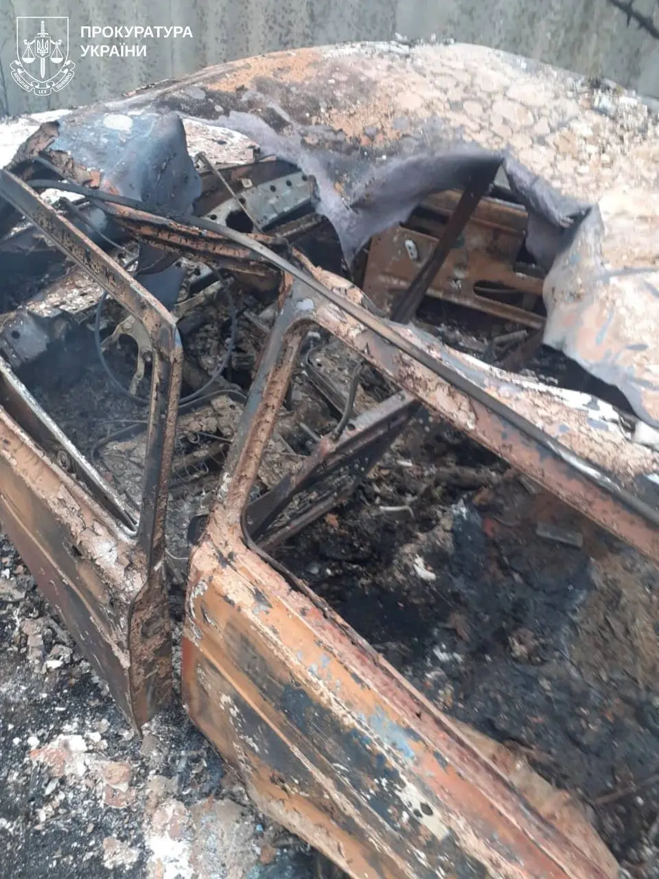 На Харківщині FPV-дрон поцілив у цивільний автомобіль: двоє людей у важкому стані