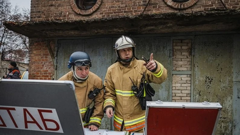 Пожежа в Харкові: вогонь охопив підприємство понад три години