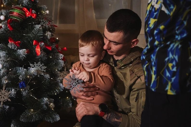 Різдво з татом: як військовий “Лютік” зустрів свята вдома