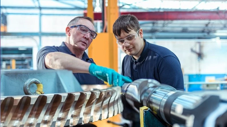 Ринок праці Харківщини у 2025 році: робота повертається, але кадрів все ще не вистачає