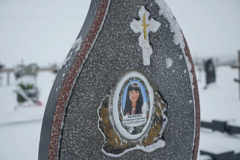 В Ізюмі завершено перепоховання масового поховання: частина імен залишаються невстановленими