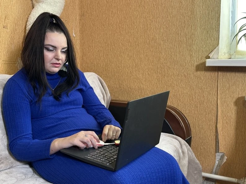 На колесах, але з великим серцем: волонтерка з Полтавщини підтримує ЗСУ