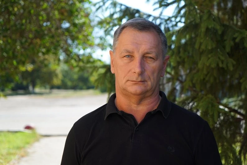 Загроза з неба: росіяни дистанційно мінують під’їзди до Новомиколаївки