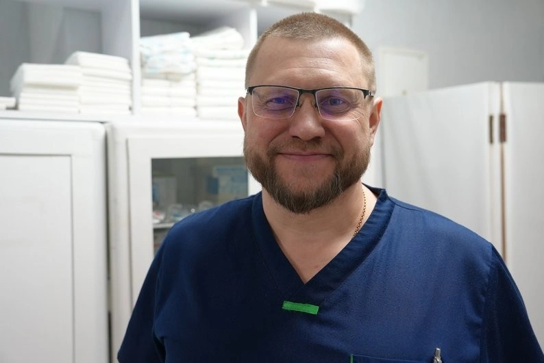 Сорок дві доби в ізоляції: історія бійця, який вижив завдяки залізній витримці та медицині під обстрілами