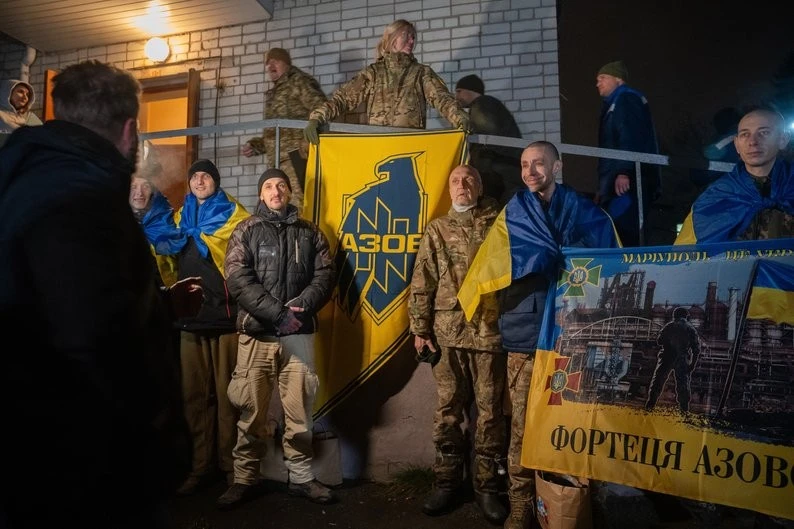 «Руки, ноги цілі, а інше вилікуємо»: шлях полковника Калініченка від підвалів «Азовсталі» до повернення у стрій