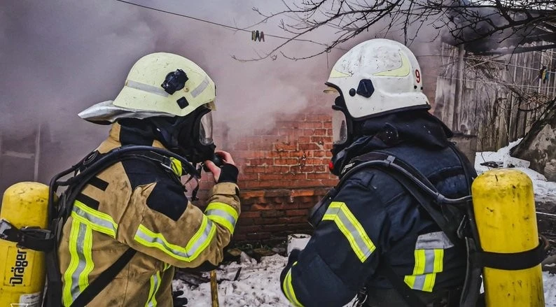 Вогняна пастка в Пісочині: коротке замикання ледь не коштувало життя 54-річному чоловіку