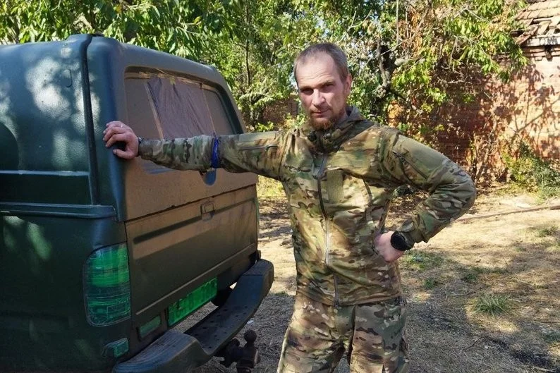 Рік між надією та вічністю: Харків попрощався з добровольцем Ігорем Свічкарьовим