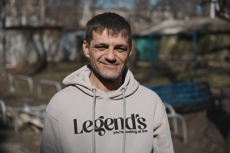 Героїзм всупереч перенесеним катуванням: як переселенець рятував дітей з крижаної води у Харкові