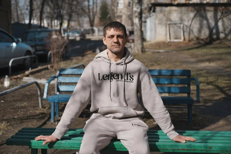 Героїзм всупереч перенесеним катуванням: як переселенець рятував дітей з крижаної води у Харкові