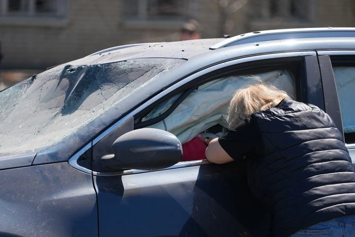 Трагедія в Мерефі: чоловік знайшов загиблу дружину за кілометр від дому