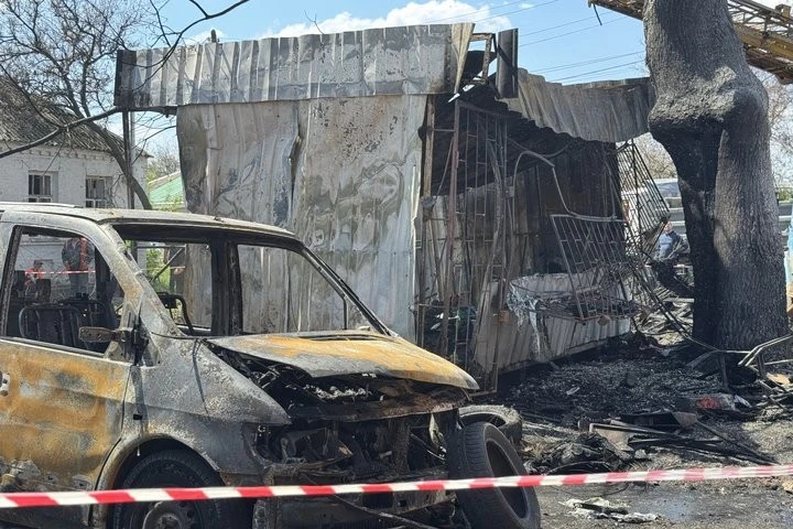 Нічна атака дрона на Харків: наслідки влучання у приватному секторі Новобаварського району