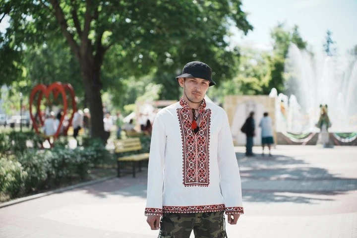Символ стійкості: як ізімчанин врятував вишиванку від окупантів