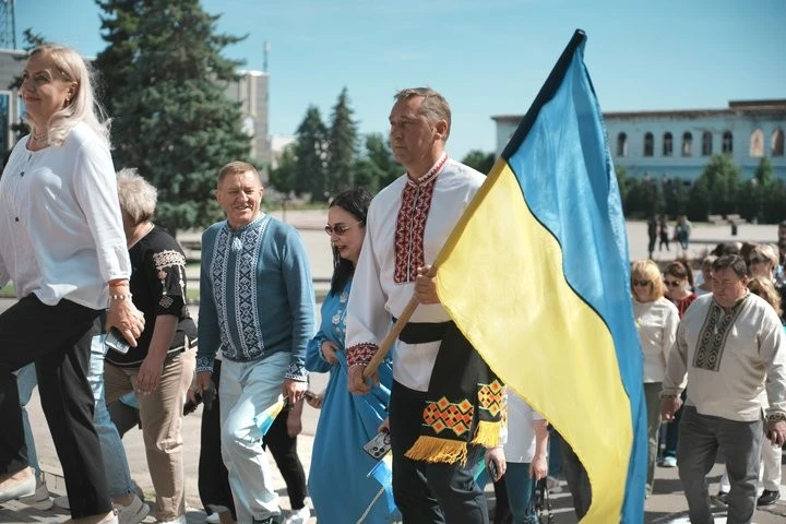 Символ стійкості: як ізімчанин врятував вишиванку від окупантів