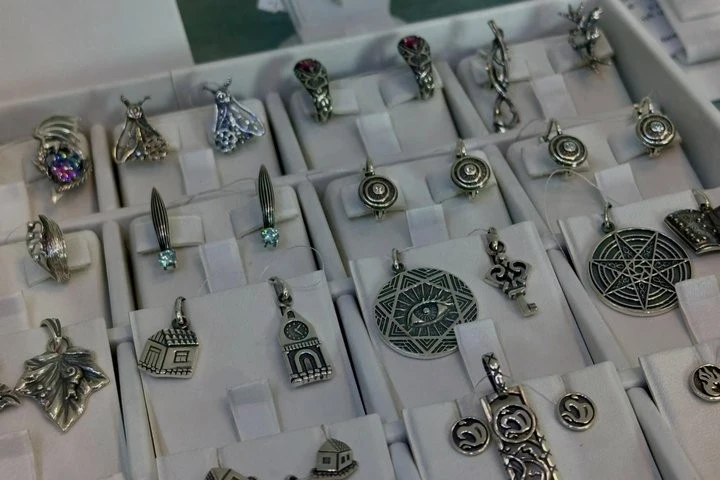 Скіфська пектораль як новий символ: харківська мисткиня виборює офіційне свято для українських ювелірів